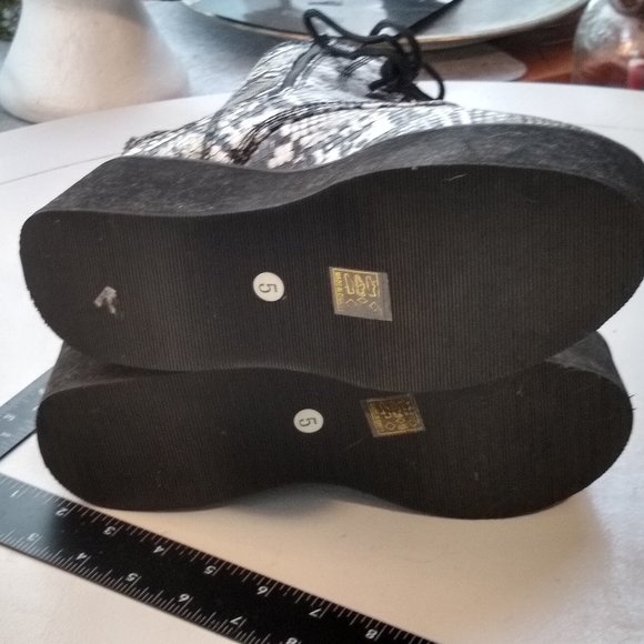 Python Skin Pattern Platform Boots - Picture 8 of 10